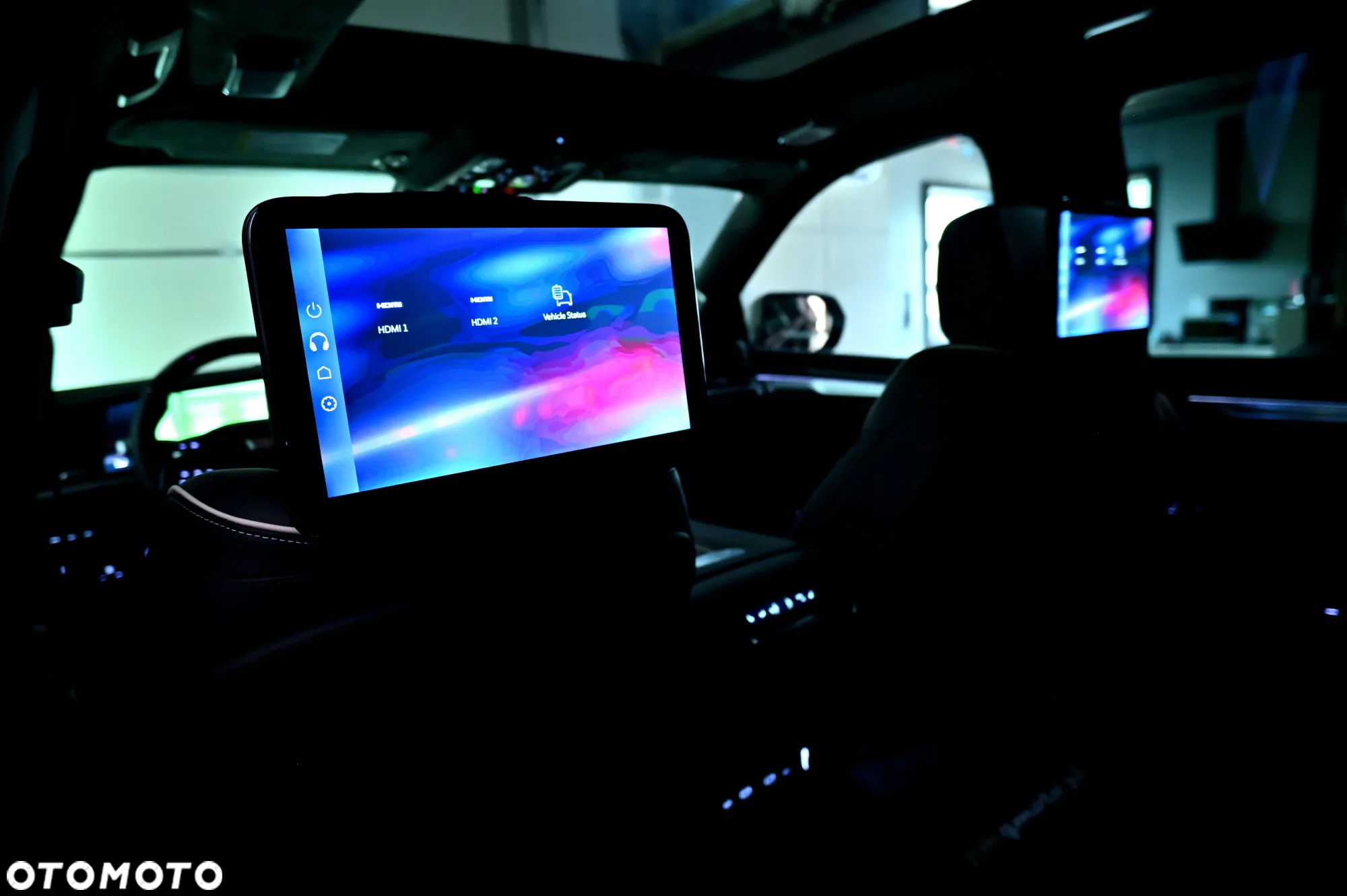 Cadillac Escalade - 38