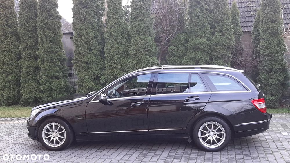 Mercedes-Benz Klasa C 180 BlueEFFICIENCY Elegance - 4