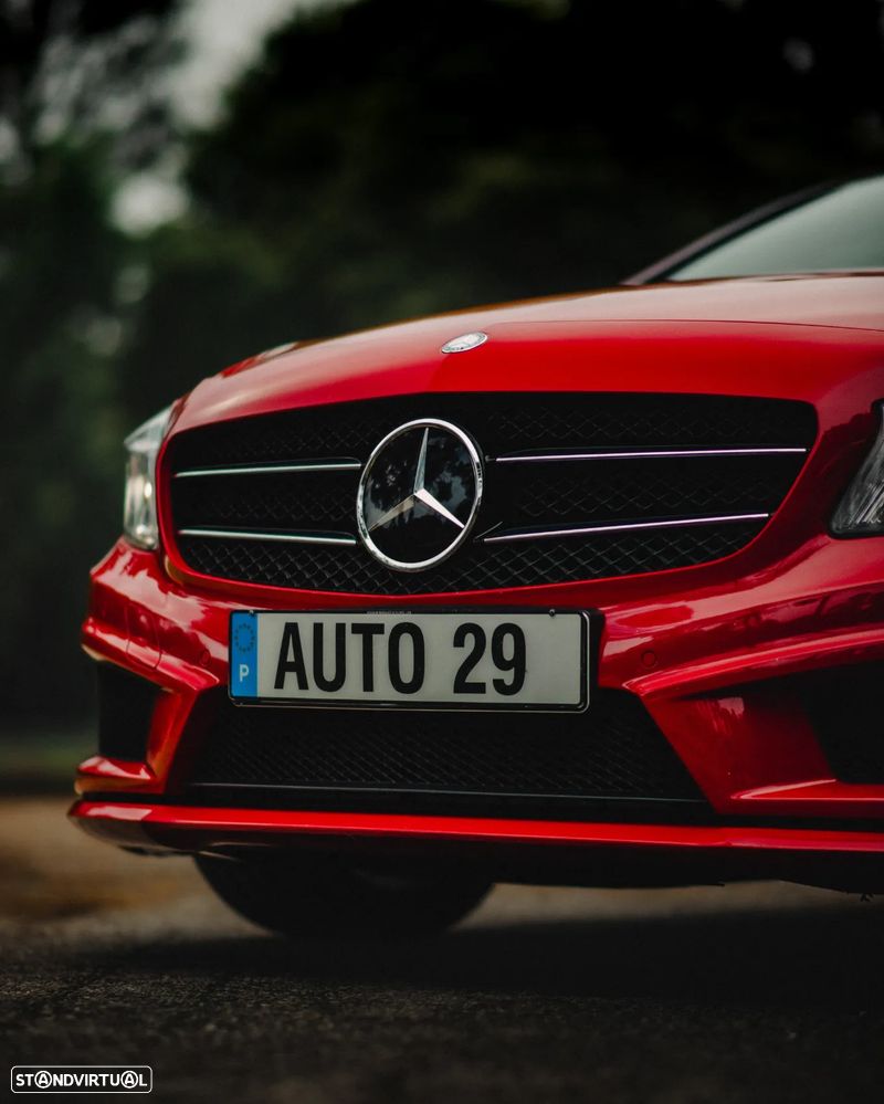 Mercedes-Benz A 250 4Matic 7G-DCT AMG Line - 4