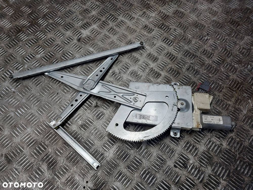 MECHANIZM PODNOŚNIK SZYBY LEWY PRZÓD ELEKTRYCZNY AVENSIS T25 69820-05050 - 1