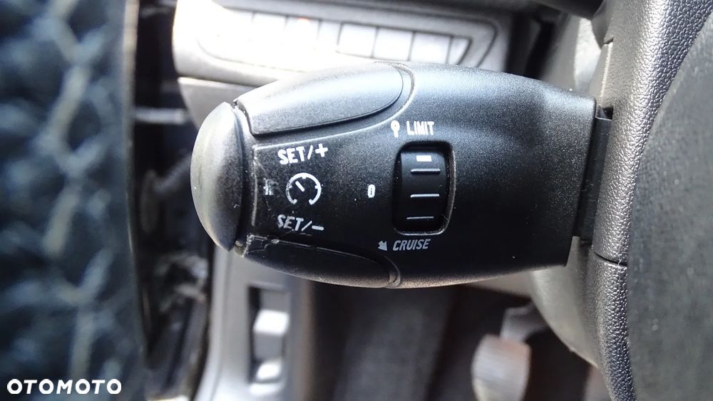 Peugeot 2008 e-HDi FAP 92 STOP & START Active - 23