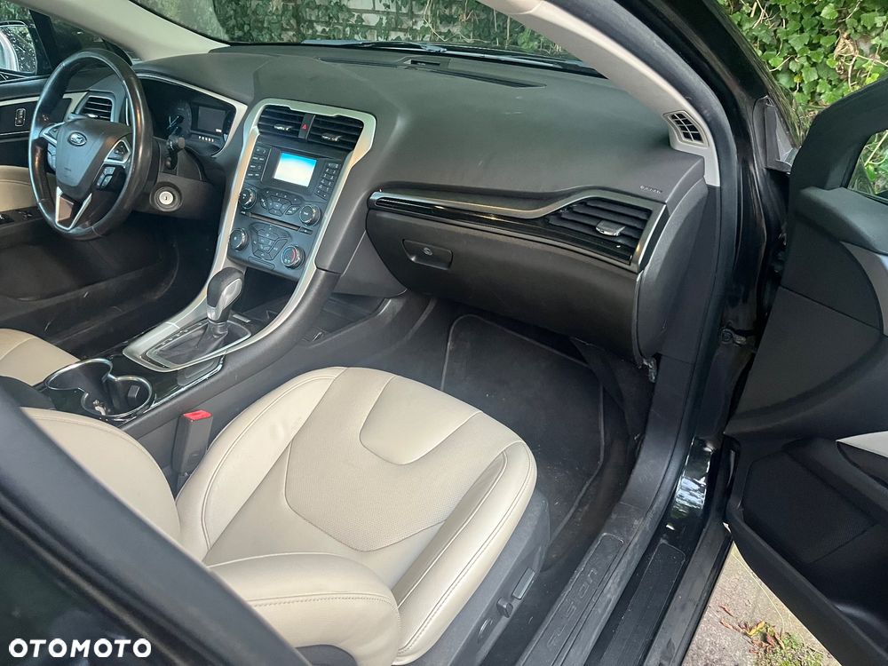 Ford Fusion - 3