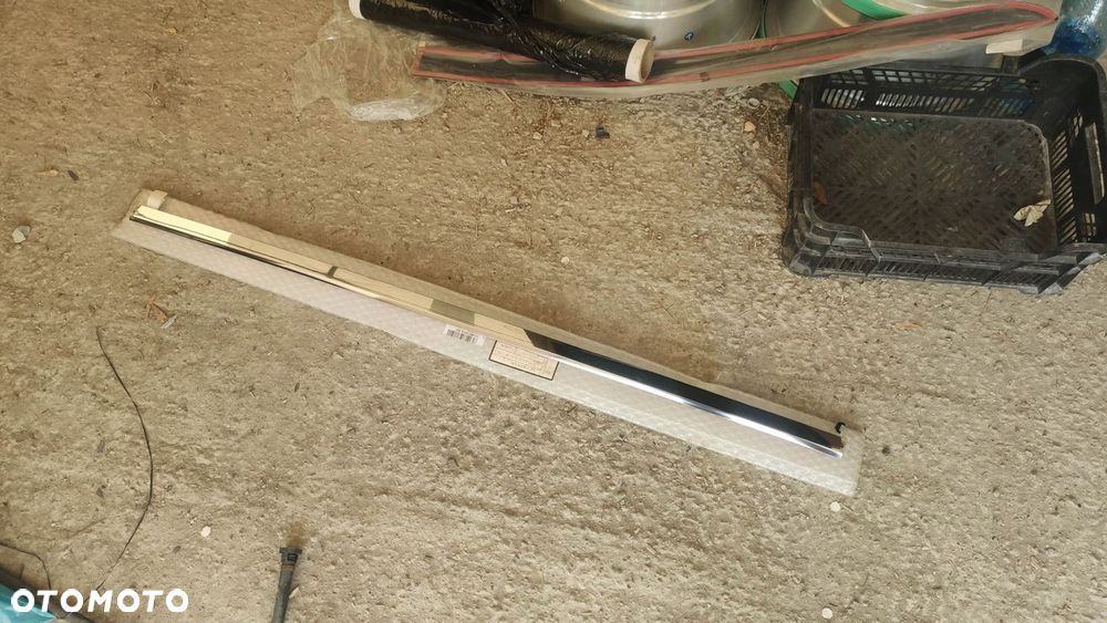 PS LISTWA DRZWI PRAWY PRZÓD PASSAT B8 NOWA CHROM - 1