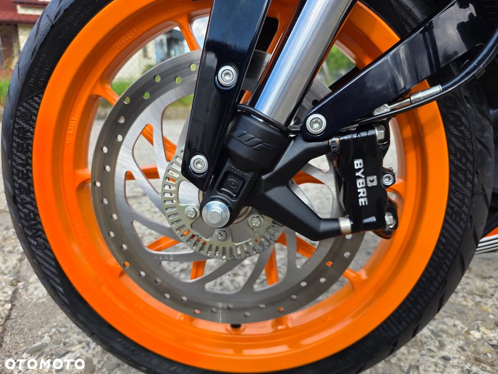 KTM Duke 390 - 25