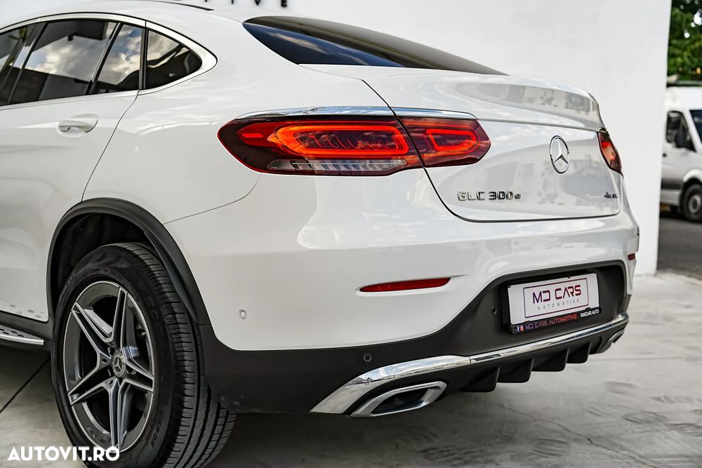 Mercedes-Benz GLC Coupe 300 e 4Matic 9G-TRONIC AMG Line Plus - 31