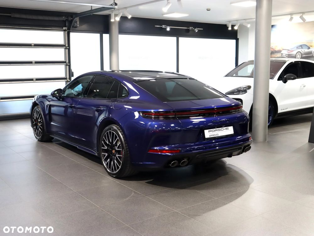 Porsche Panamera 4S E-Hybrid PHEV - 3