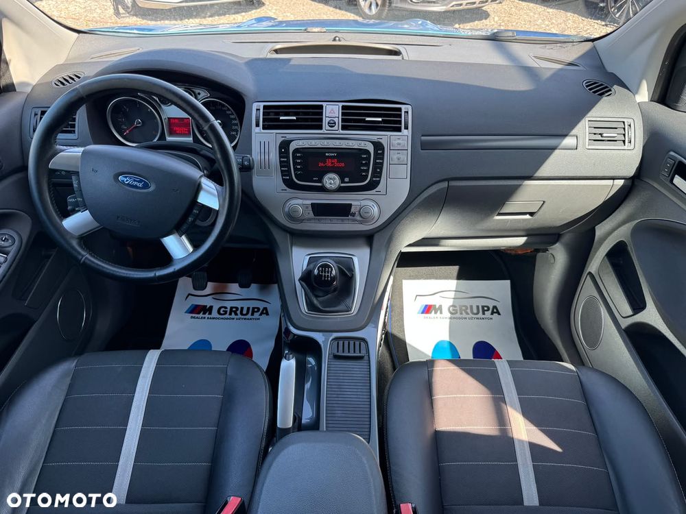 Ford Kuga 2.0 TDCi 2x4 Titanium - 20