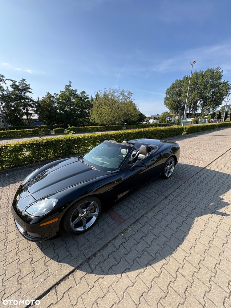 Chevrolet Corvette - 10