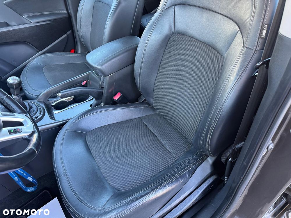 Kia Sportage 2.0 Tour 2WD - 22