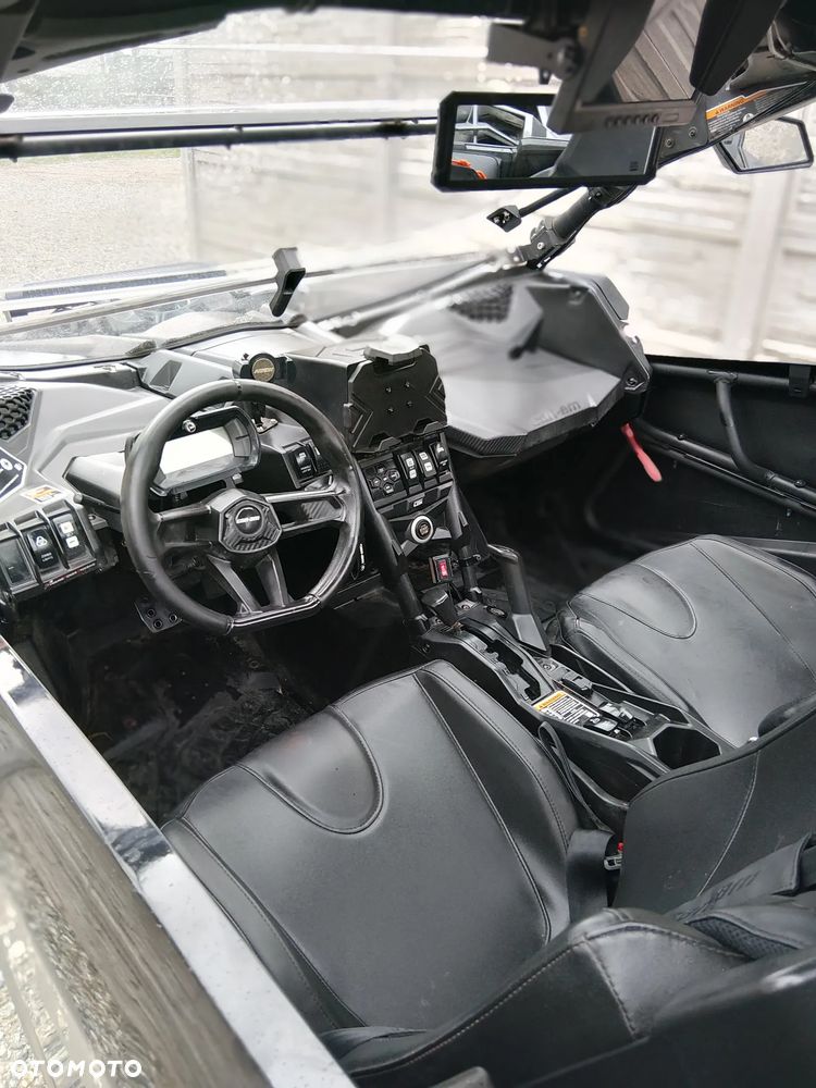 Can-Am Maverick - 5