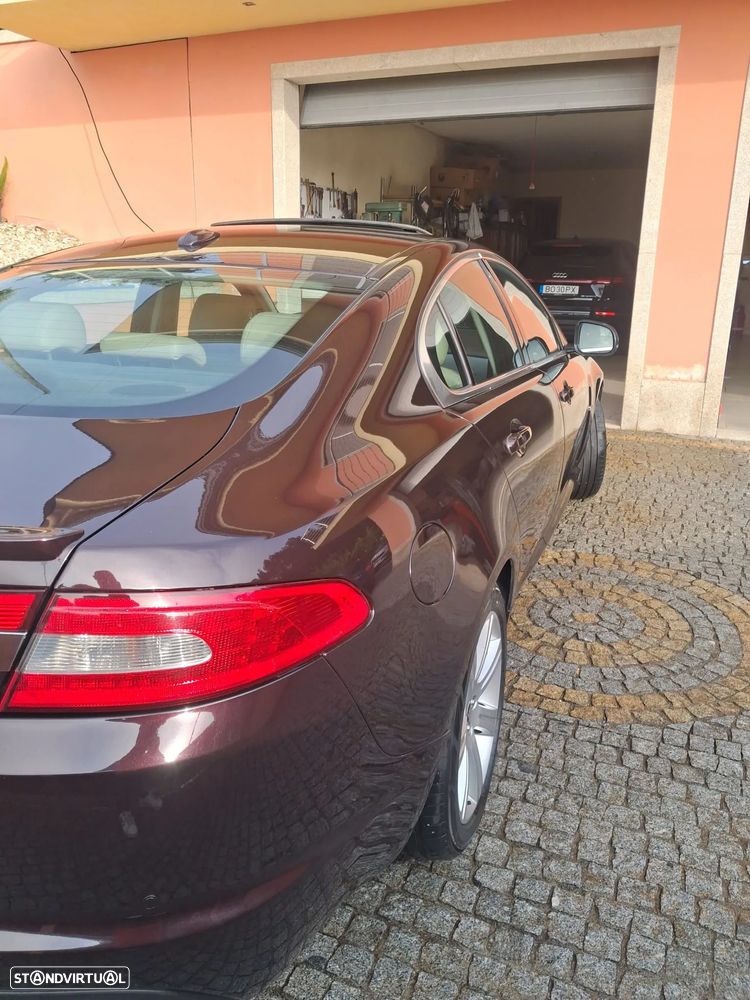 Jaguar XF 3.0 D V6 S Luxury - 5