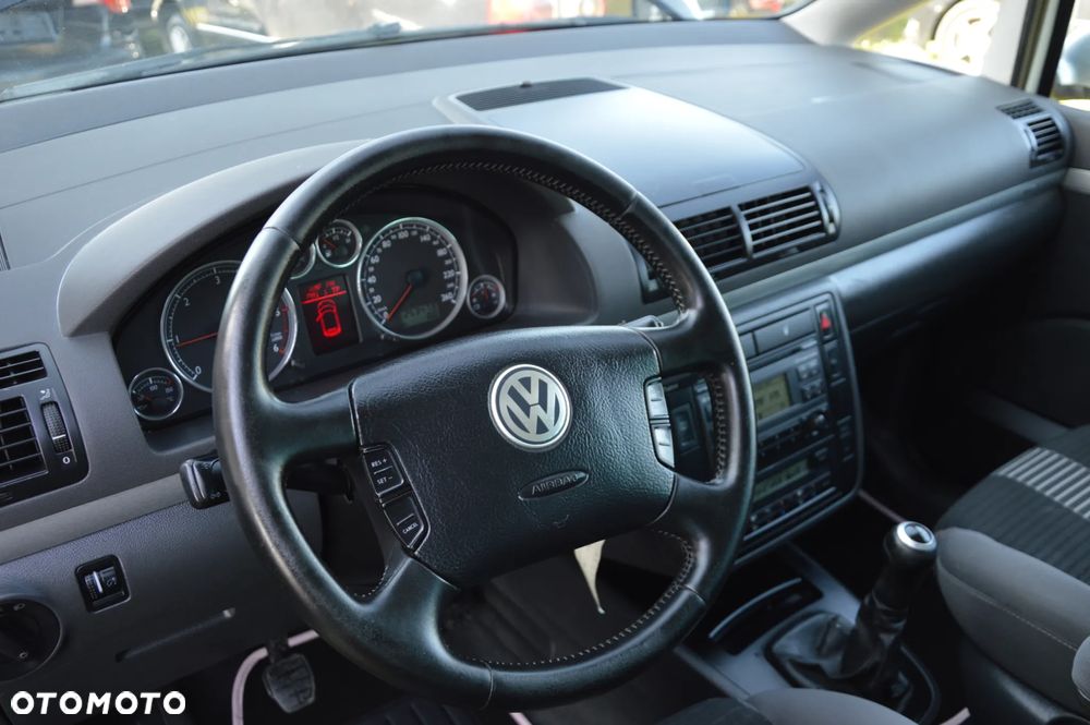 Volkswagen Sharan 1.9 TDI 4Motion United - 19
