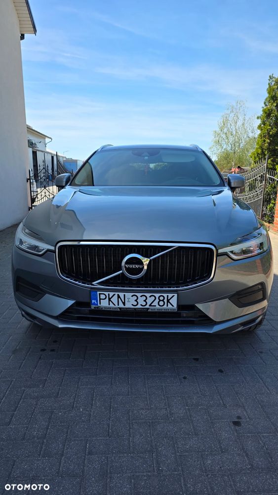 Volvo XC 60 D4 AWD Momentum - 4