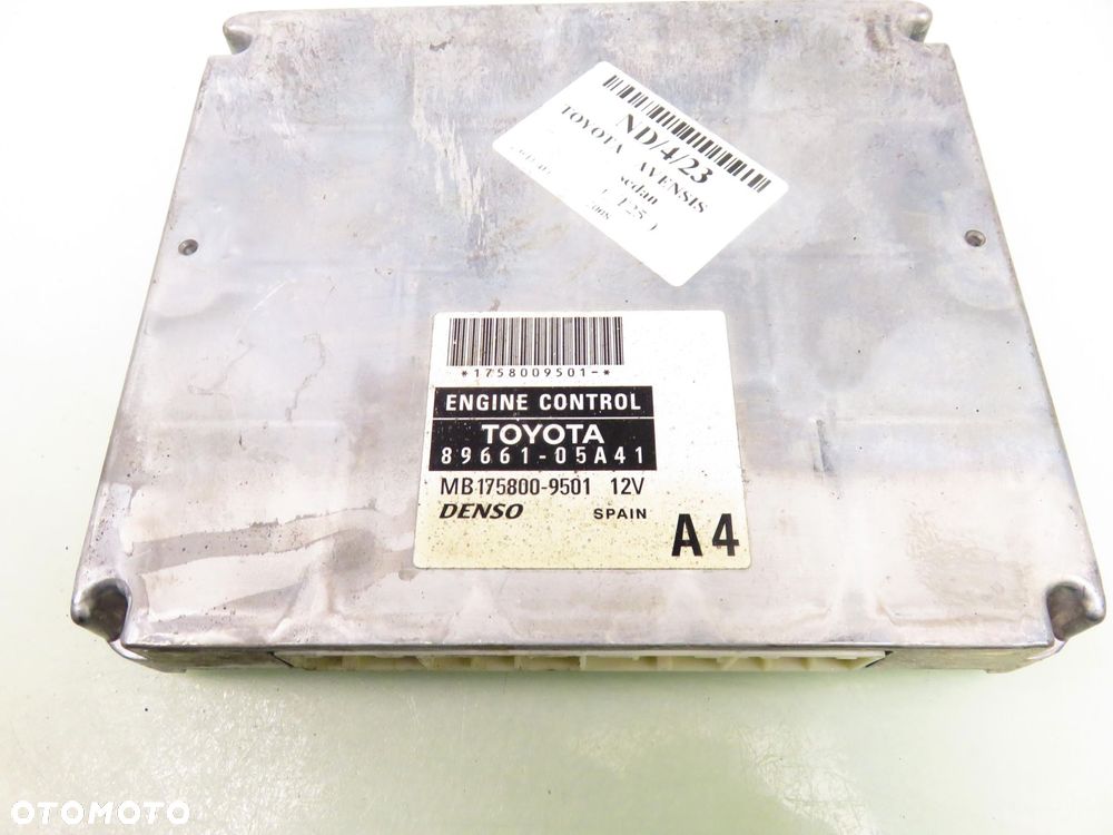 STEROWNIK TOYOTA AVENSIS T25 2.0 D 8966105A41 - 2