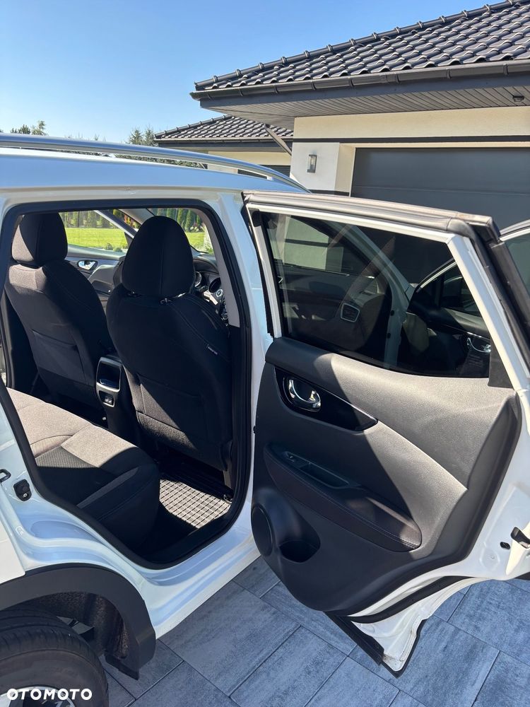 Nissan Qashqai 1.3 DIG-T N-Connecta DCT - 9