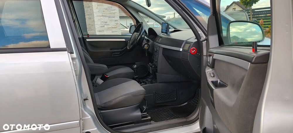 Opel Meriva - 24