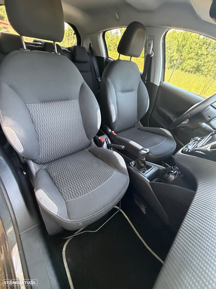 Peugeot 208 1.2 PureTech Style - 27