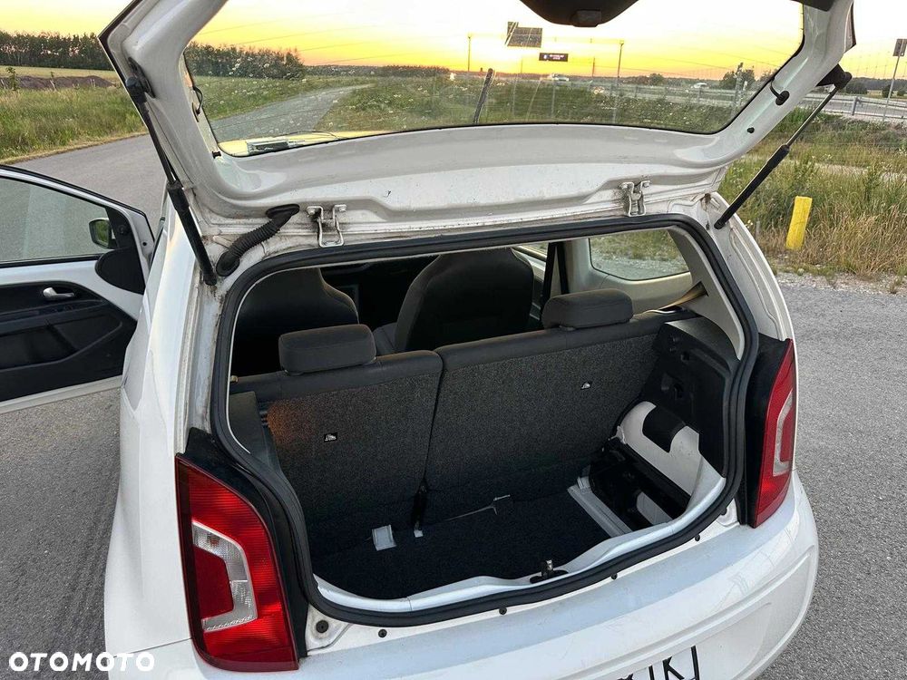 Volkswagen up! - 8