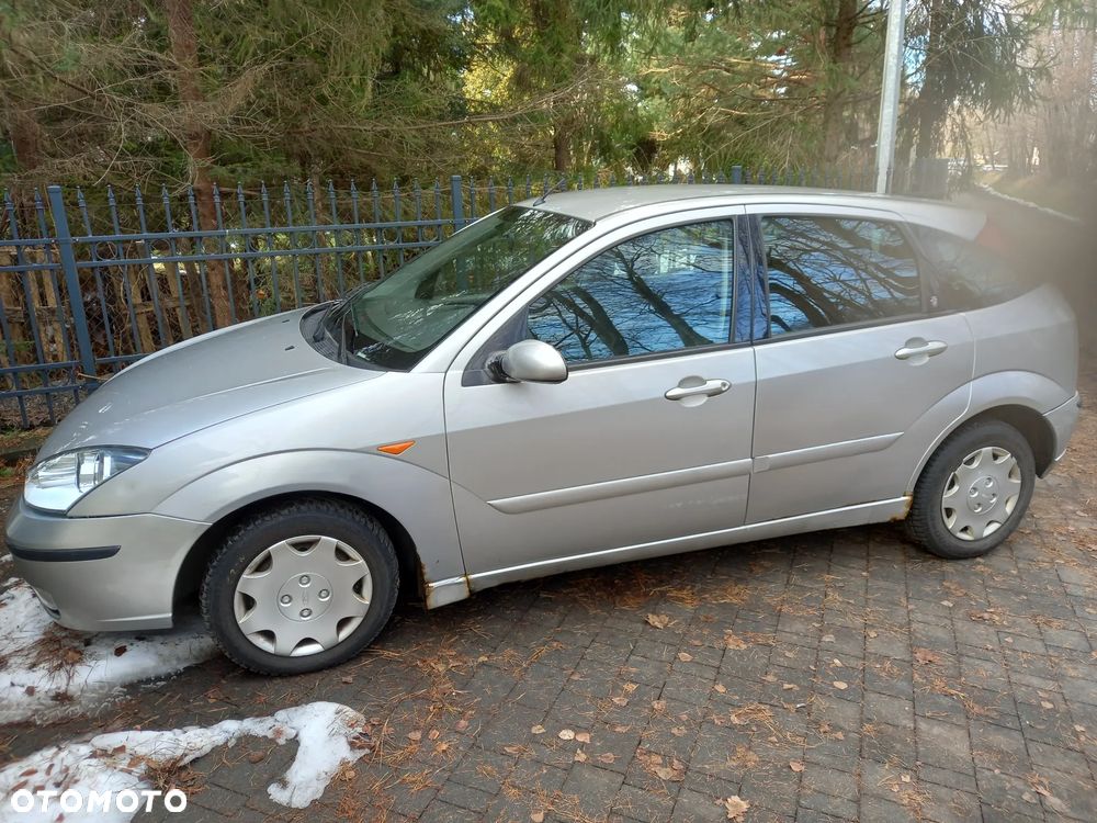 Ford Focus 1.8 Trend - 6