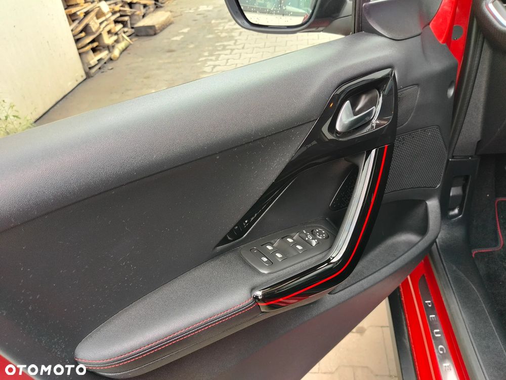 Peugeot 2008 PureTech 110 Stop&Start GT-Line Edition - 30