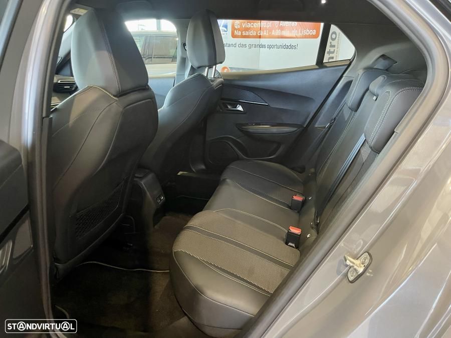 Peugeot 2008 1.2 PureTech GT Pack EAT8 - 29