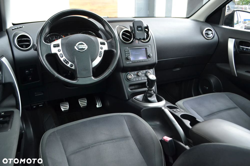 Nissan Qashqai+2 - 5