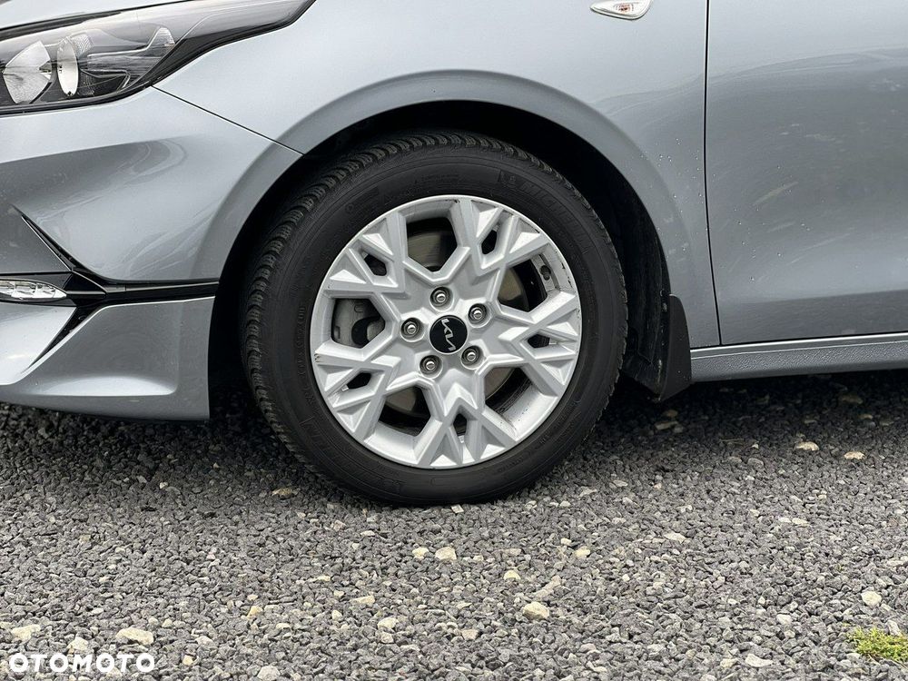 Kia Ceed 1.5 T-GDI M DCT - 11