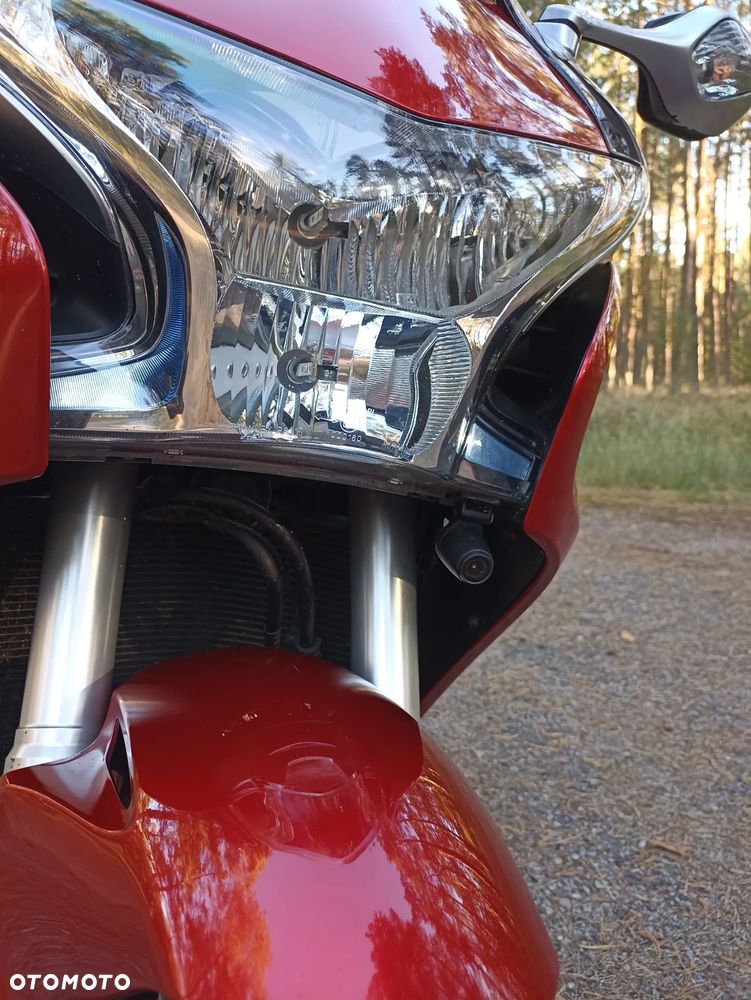 Honda VFR - 22