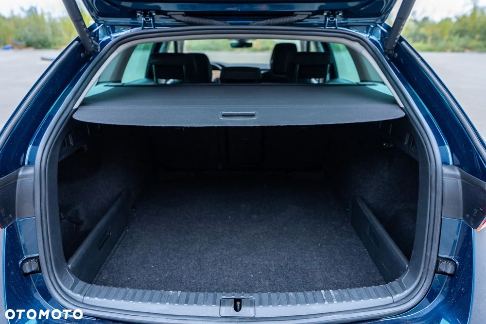 Skoda Octavia 2.0 TSI 4x4 Sportline DSG - 23