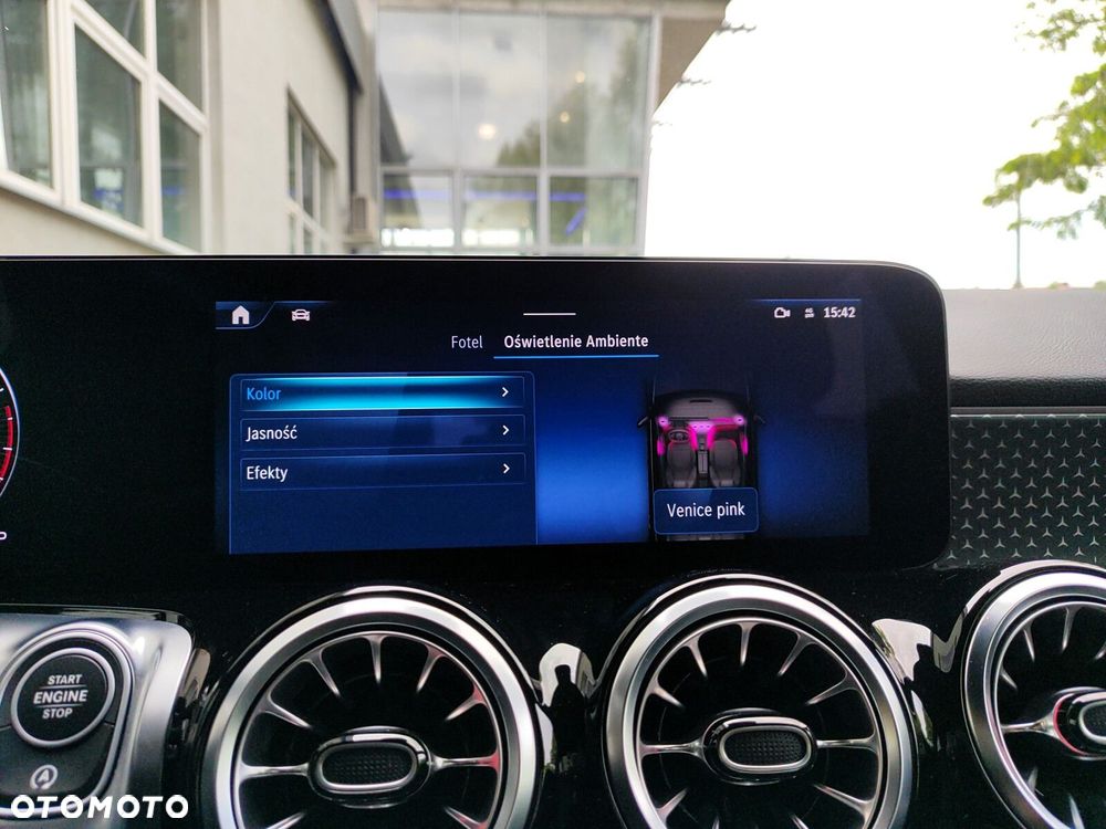 Mercedes-Benz GLB 200 Progressive 7G-DCT - 27