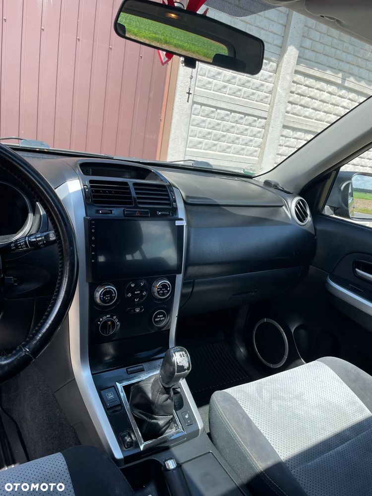 Suzuki Grand Vitara 1.9 DDiS - 11