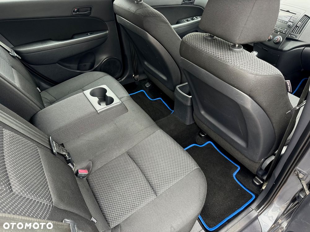 Hyundai i30 1.4 Comfort - 14