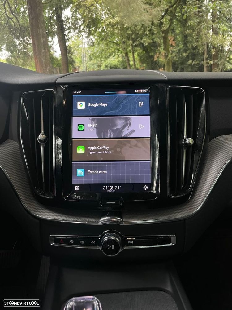 Volvo XC 60 2.0 T6 PHEV Black Edition AWD - 23