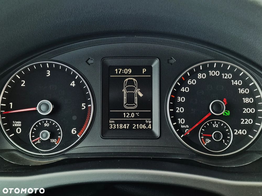 Volkswagen Golf Plus 1.6 TDI DPF DSG Life - 31