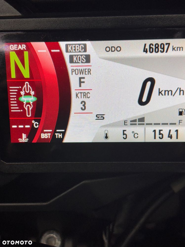 Kawasaki Ninja H2 SX - 11