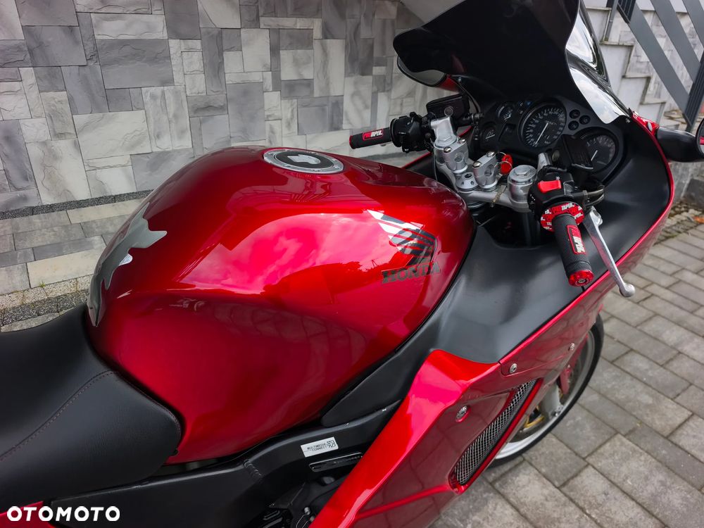 Honda CBR - 37