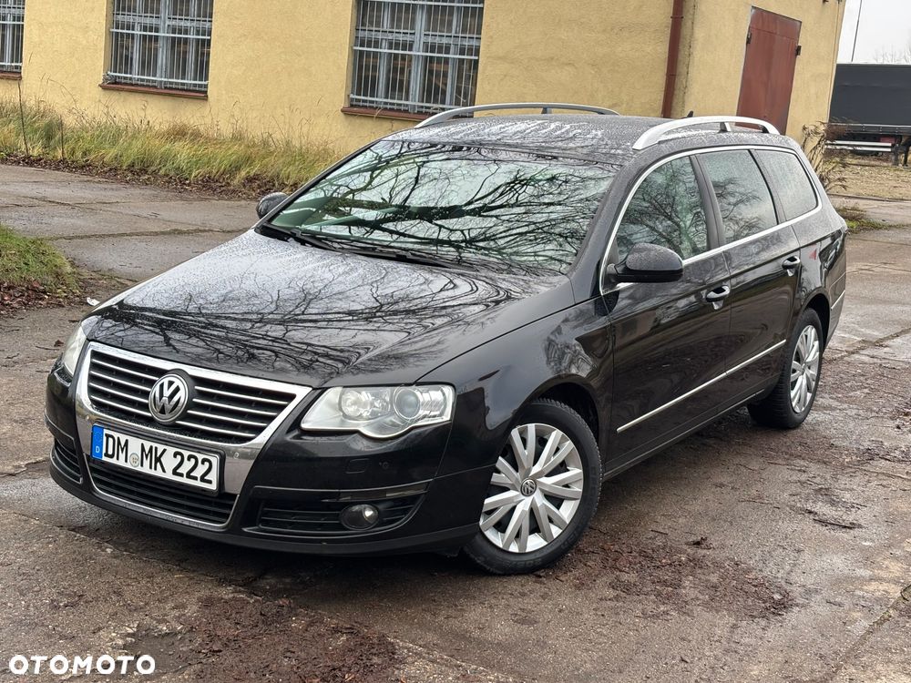 Volkswagen Passat 2.0 TDI DPF BlueMotion Technology Highline - 36