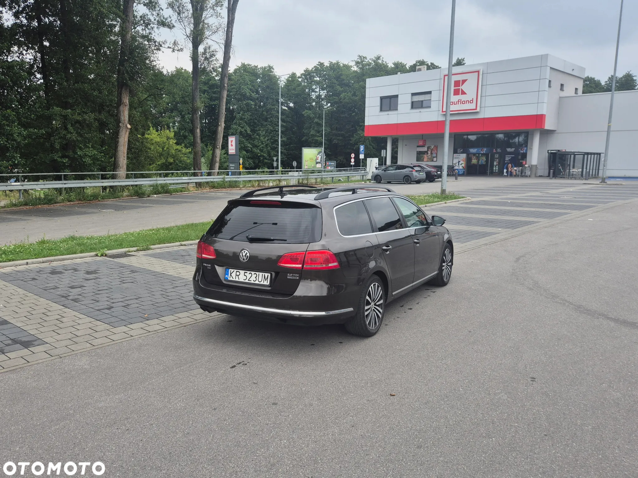Volkswagen Passat 2.0 TDI Comfortline DSG - 21