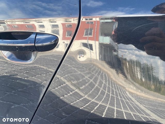 Volkswagen Passat - 16