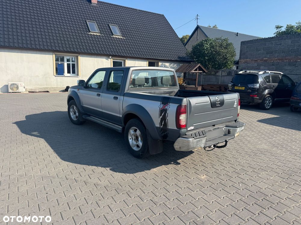 Nissan Navara - 25