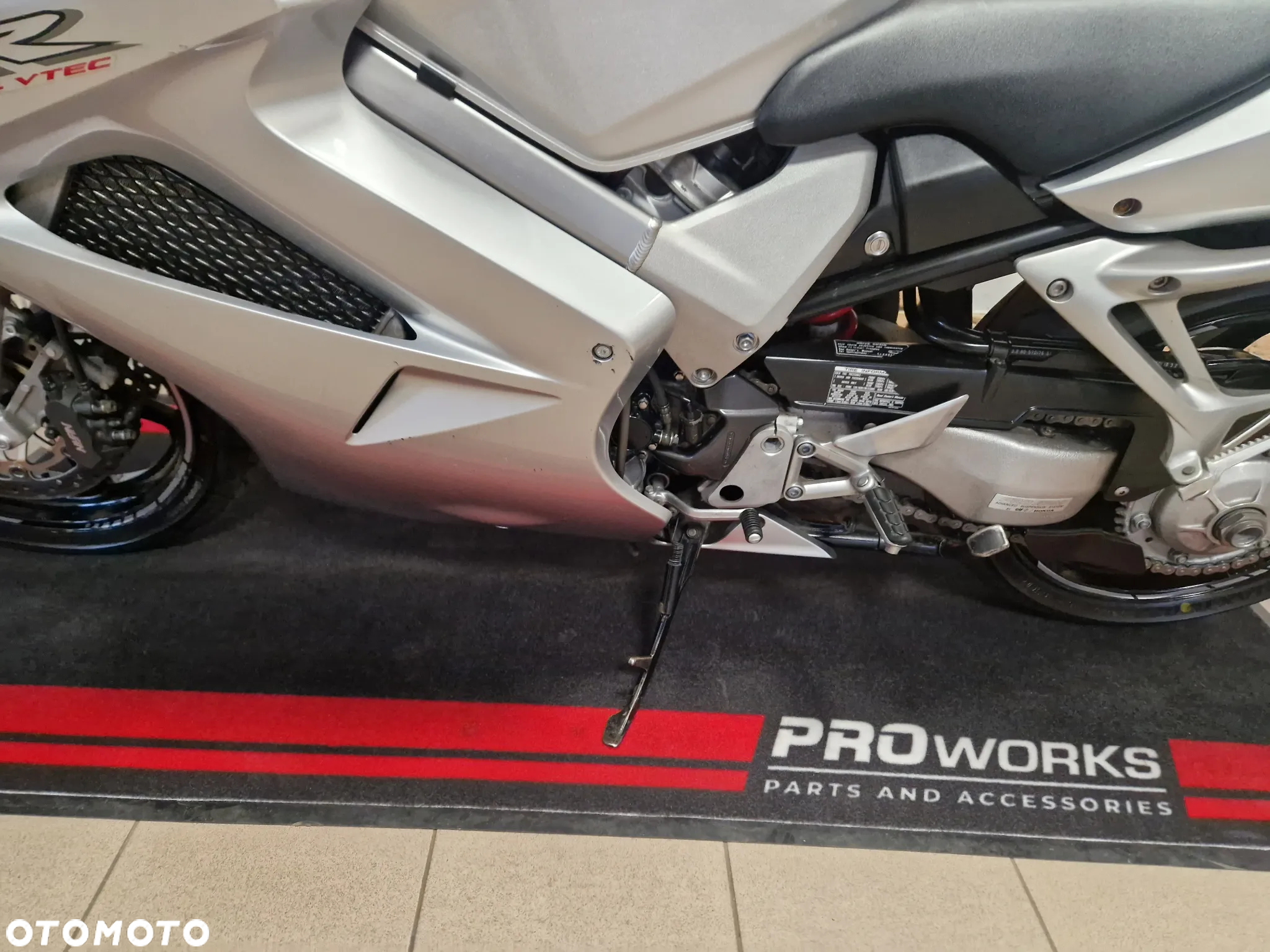 Honda VFR - 31