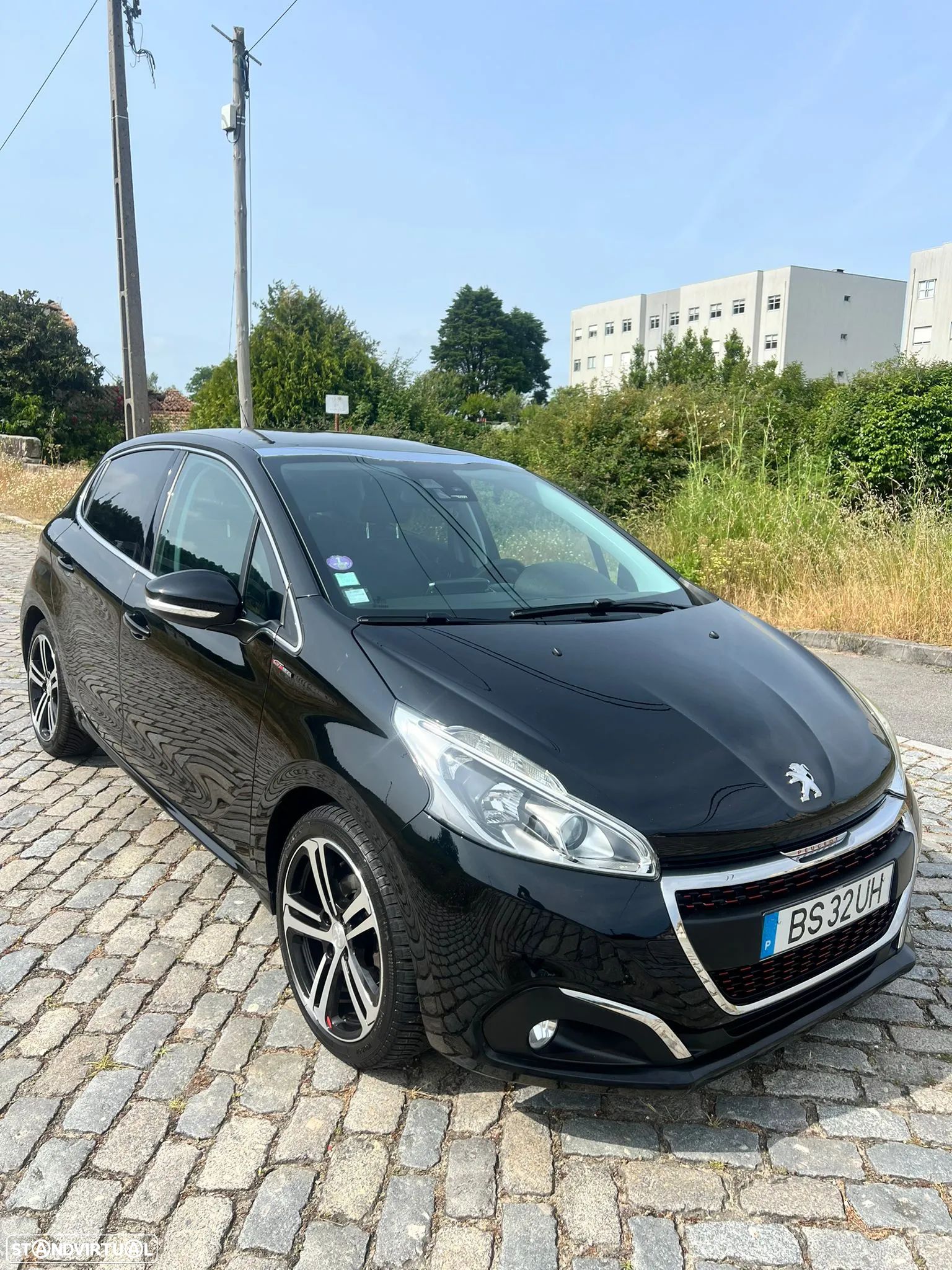 Peugeot 208 1.2 PureTech GT Line - 1