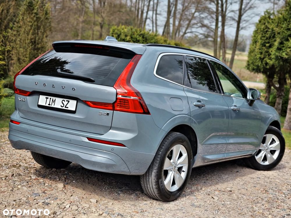 Volvo XC 60 B4 D AWD Geartronic Momentum Pro - 3
