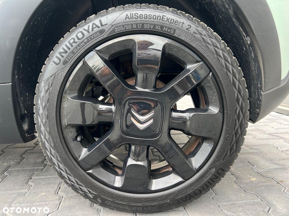 Citroën C3 1.2 PureTech Shine - 14