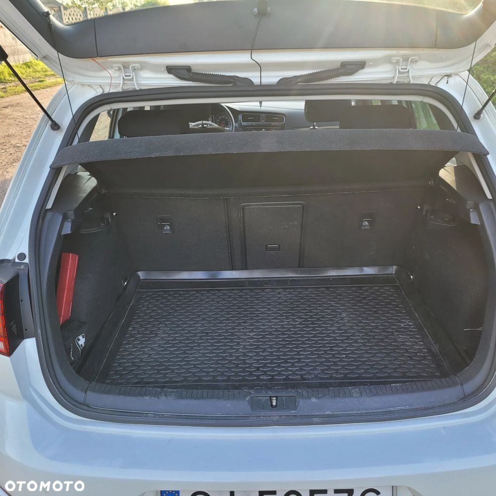 Volkswagen Golf - 13