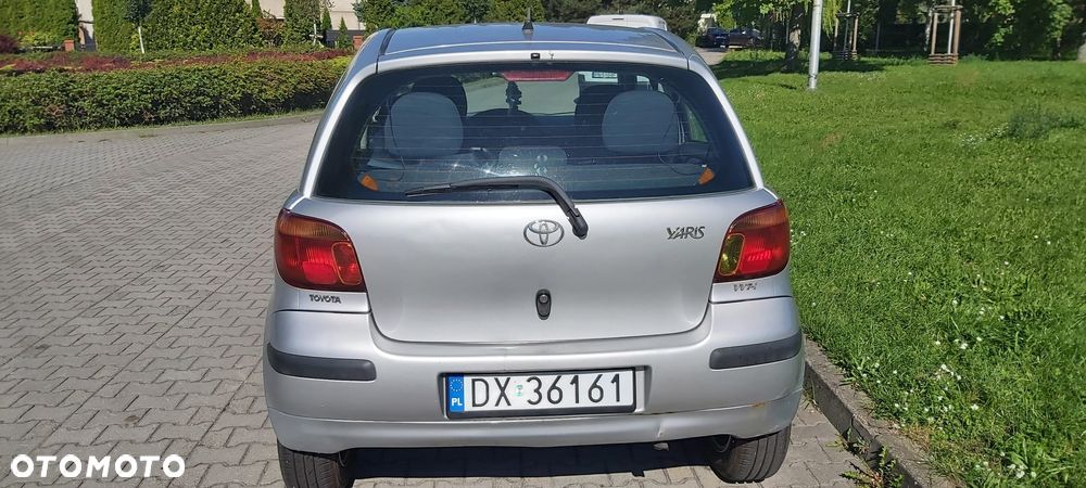 Toyota Yaris 2006 photo 4