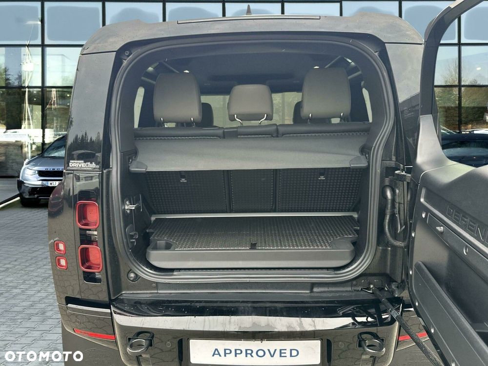 Land Rover Defender - 20