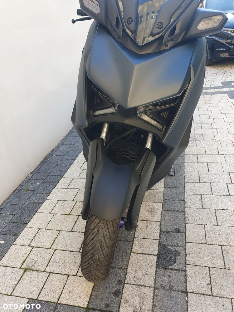Yamaha X-max - 9