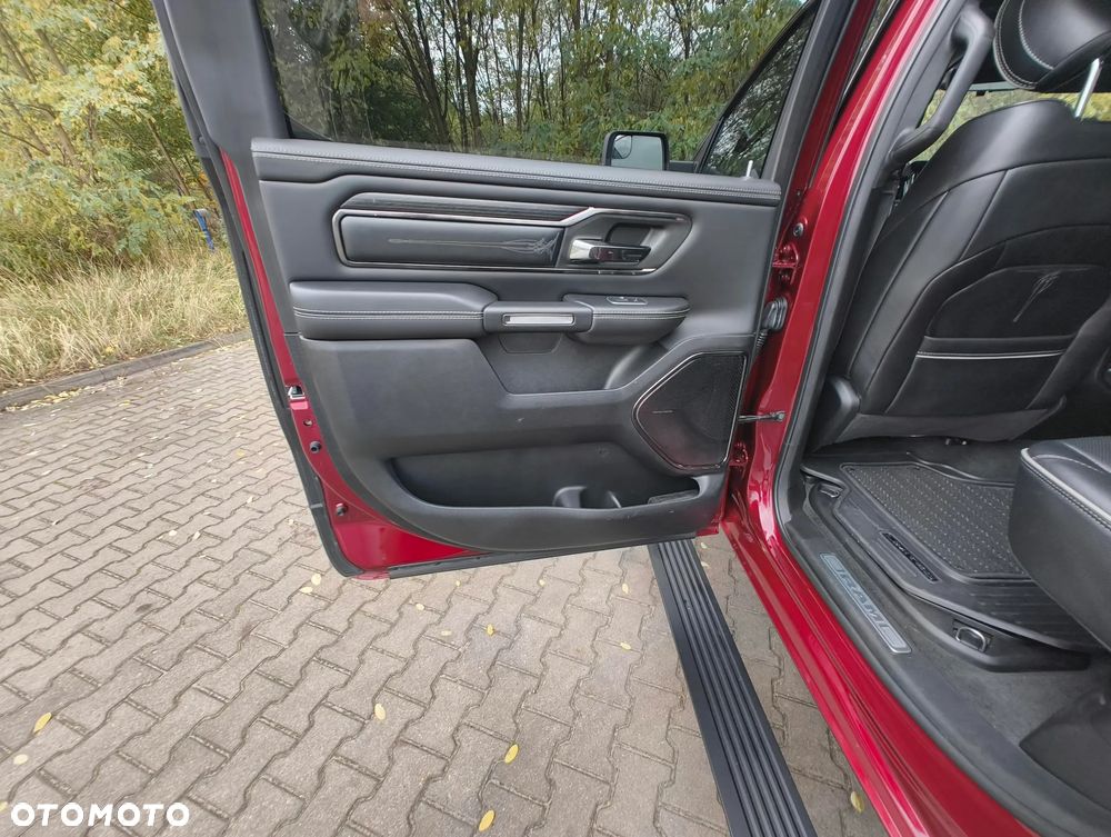 RAM 1500 5.7 Crew Cab Limited - 22