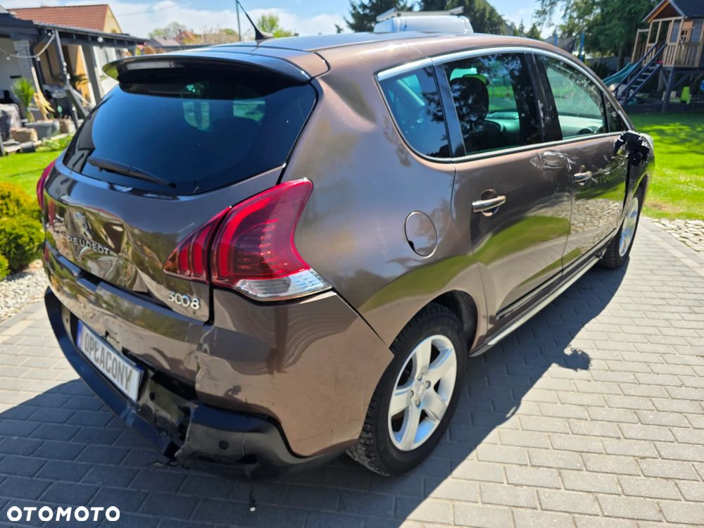 Peugeot 3008 2.0 HDi HYbrid4 - 4